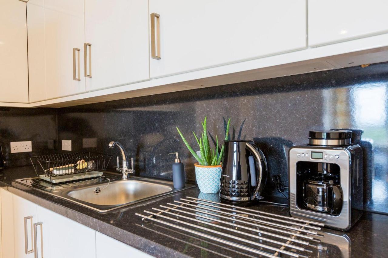 Panorama Apartments By Mesh Accommodation Short & Long Term Lets Ashford For Contractors Or Corporate Stays Eksteriør billede