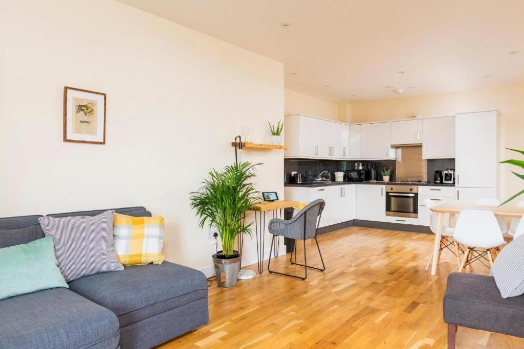 Panorama Apartments By Mesh Accommodation Short & Long Term Lets Ashford For Contractors Or Corporate Stays Eksteriør billede